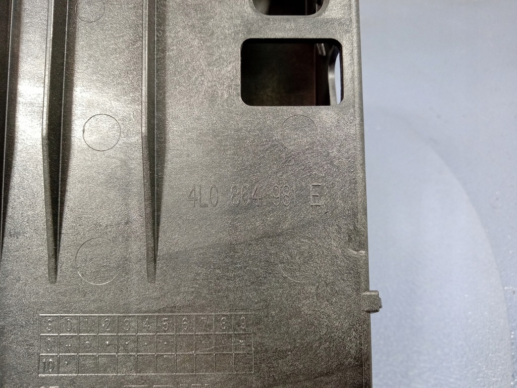 фото №6, Audi q7 i 4l кишеня кронштейн чейнджер 4l0864981e