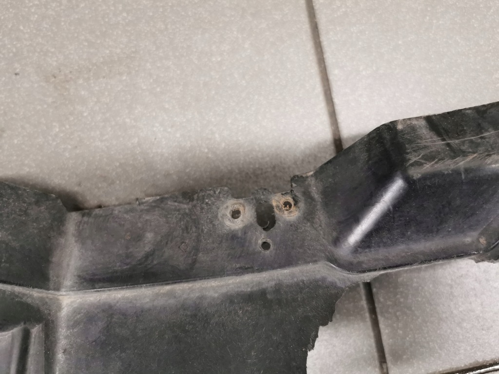 фото №10, Верхний кронштейн бампера перед audi a8 d3 lift