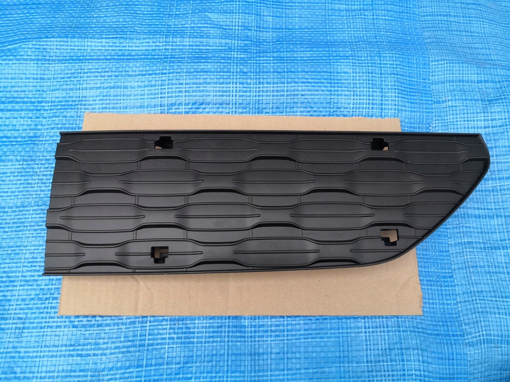 фото №1, Citroen c3 lift решітка ліва бампер перед nowa