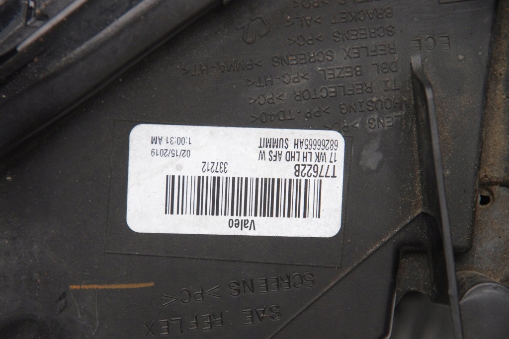 Бампер капот крыло  фара ремень перед jeep grand cherokee wk2 pau summit Цена