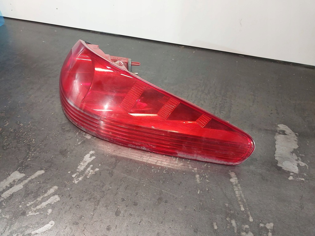 фото №10, Лампа задня права peugeot 607 sedan lift