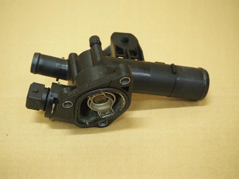 фото №3, Корпус термостата renault kangoo ii