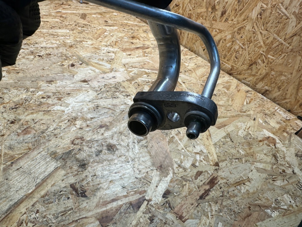 Патрубок шланг труба кондиціонера ford focus mk4 jx61-19a834-pd 2018- Зі Шроту