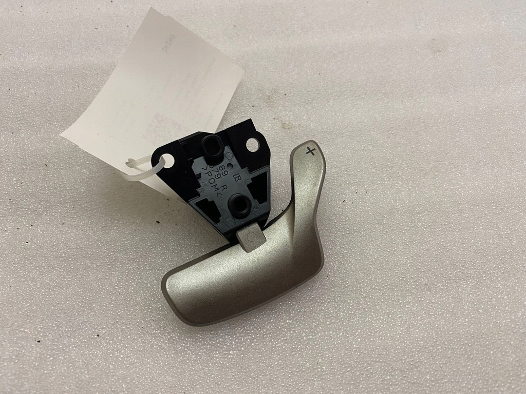 фото №1, Lexus rx 450h 2021 переключатель / кнопка руля