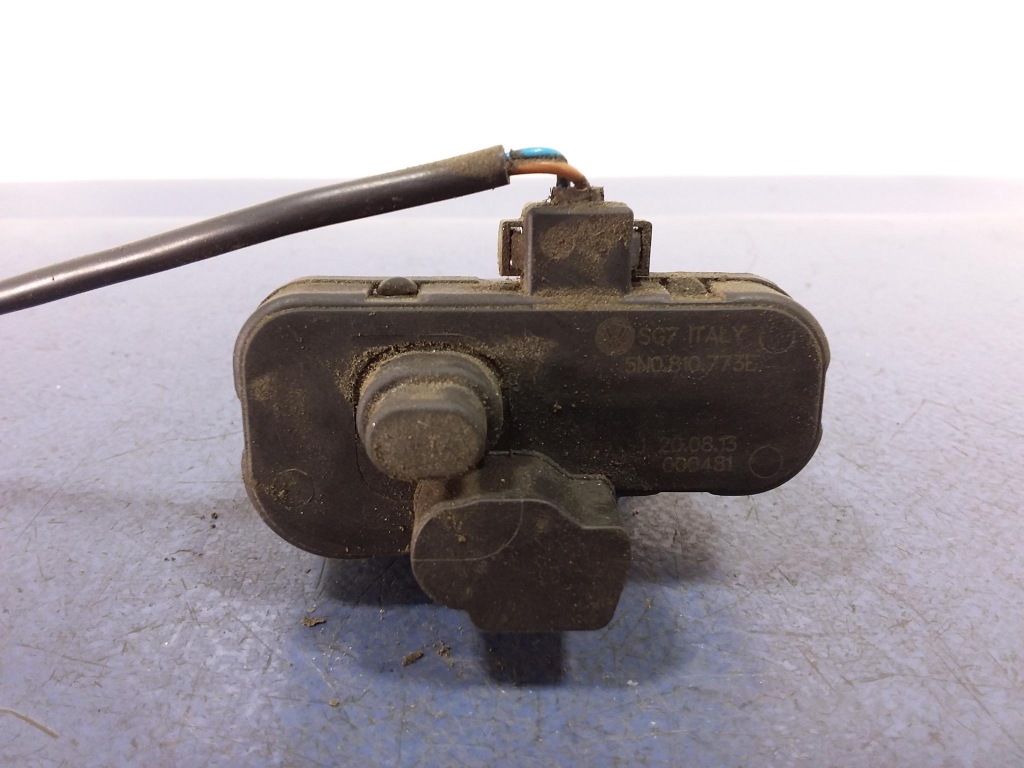 фото №6, Vw tiguan i привод крышка топлива 5n0810773e