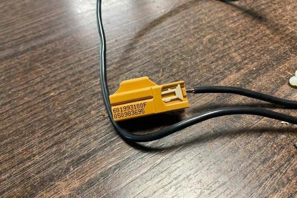 фото №7, Pas безпеки задній правий volvo s40 ii ms 30661797 2.0l дизель 100kw