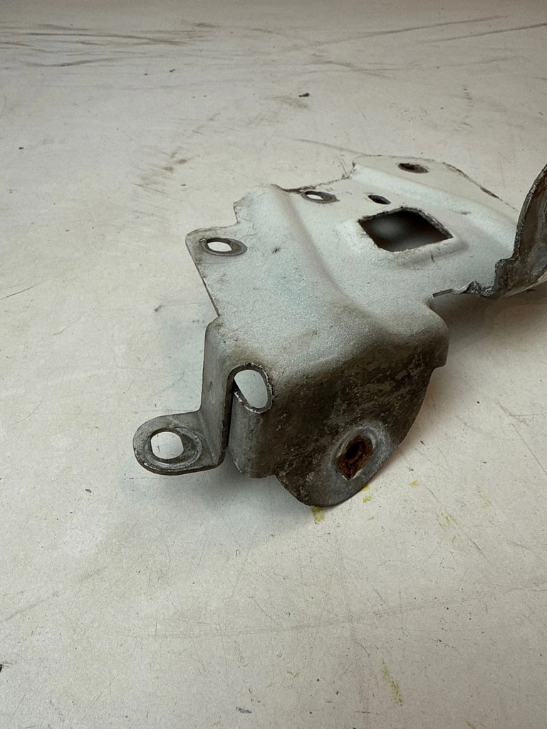 фото №7, Кронштейн кронштейн крыла правый перед opel combo d 17r