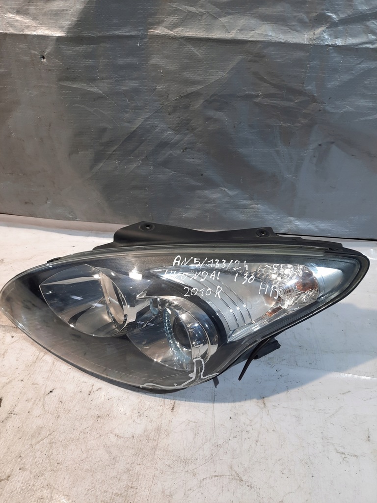 фото №13, Hyundai i30 1.4b 80kw hb i 07- лампа передня перед ліва