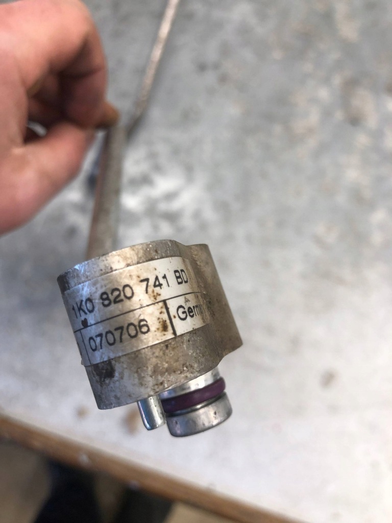 фото №5, Шланг кондиционера seat leon ii 1k0820741bd