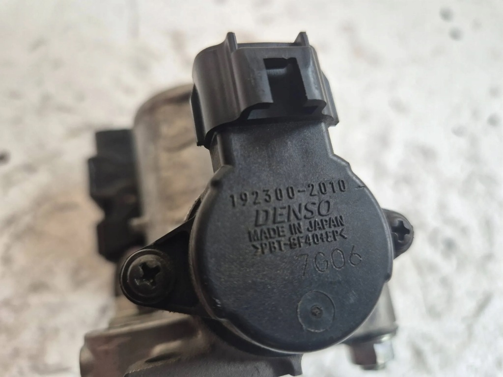 Дроссельная заслонка 192300-2010 toyota avensis t25 2.2 mini r50 Киев
