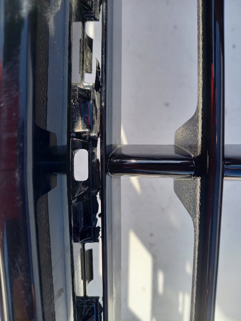 Решётка бампера перед mercedes w205 a2058857904 в Украине