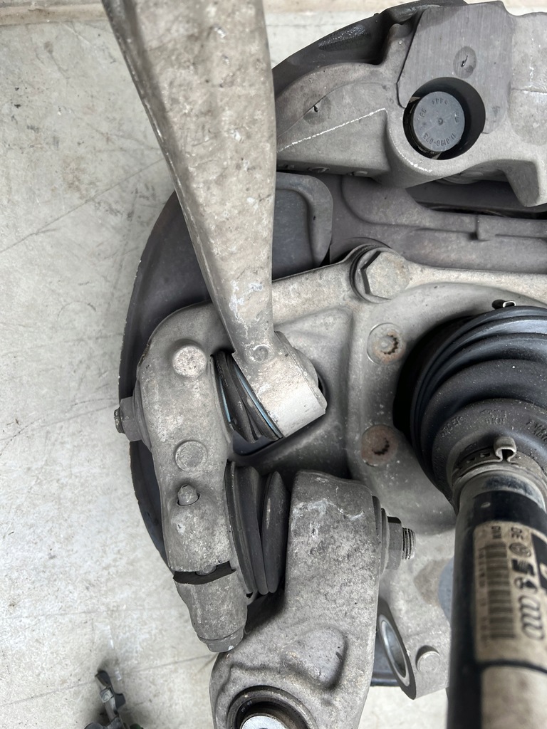 фото №6, Поворотный кулак подвеска левая audi a8 d4 3.0 tdi