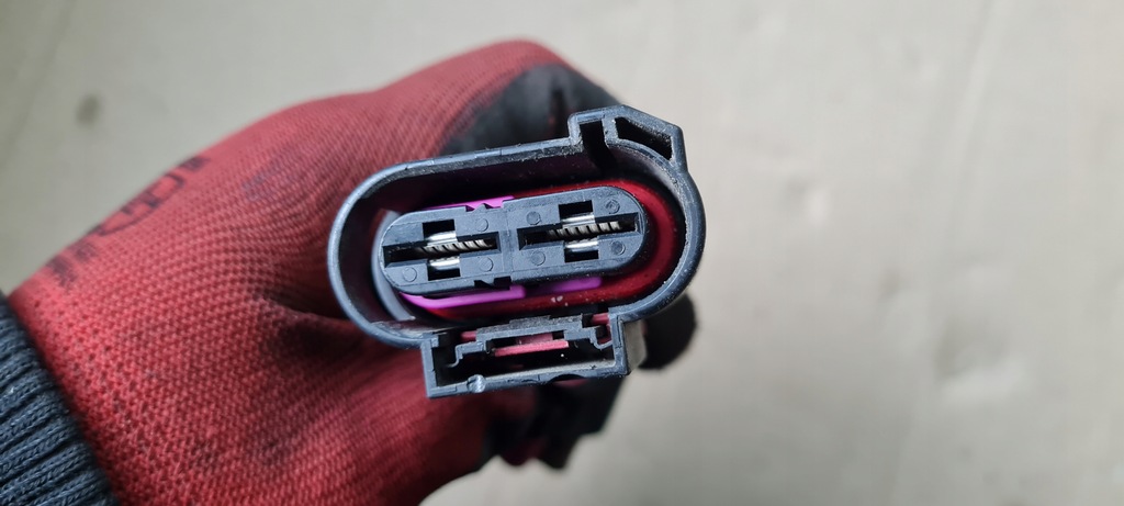 фото №9, S7 4g a7 штекер вентиляторов 4g0906234a a6 s6 c7 4g a4 b8 a5