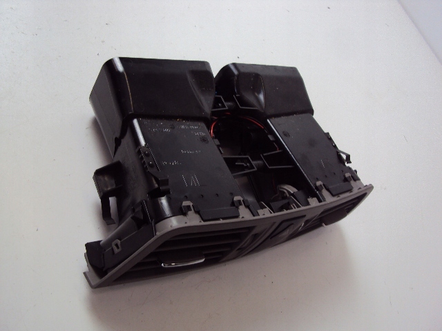 фото №5, Решётка обдув mercedes e-klasa w207 2.2