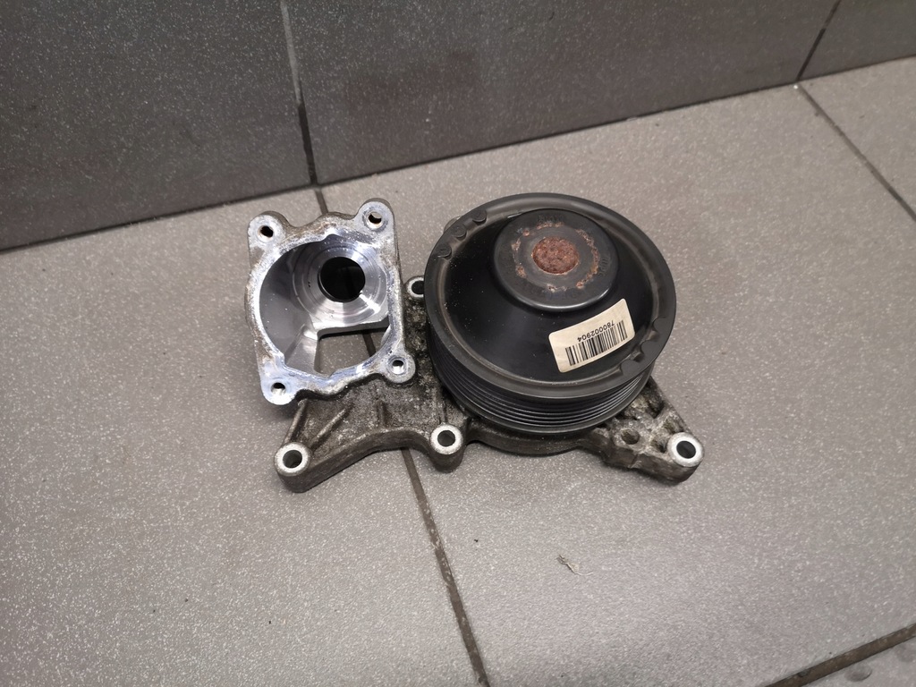 фото №1, Насос wody bmw 7 f01 3.0d 7800029