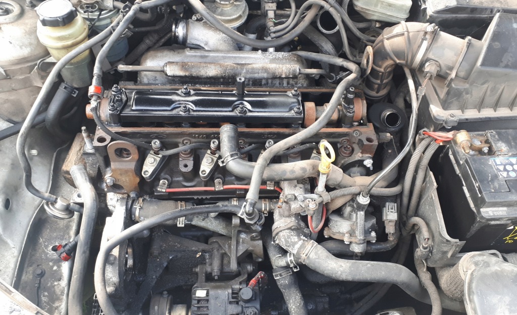 Купить Ford focus mk1 1,8td запчасти стекло крышка багажника hb