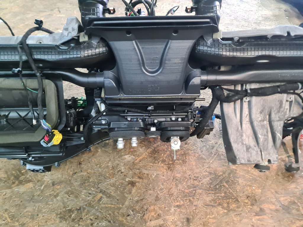 фото №8, Jeep wrangler jl 2.0 tb 2019 2020 21 2022 2023 отопитель каркас консоли