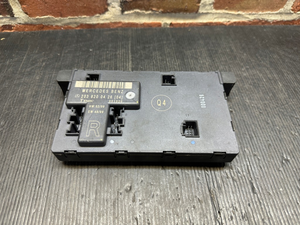 фото №1, Mercedes w203 модуль блок керування двері 2038200426