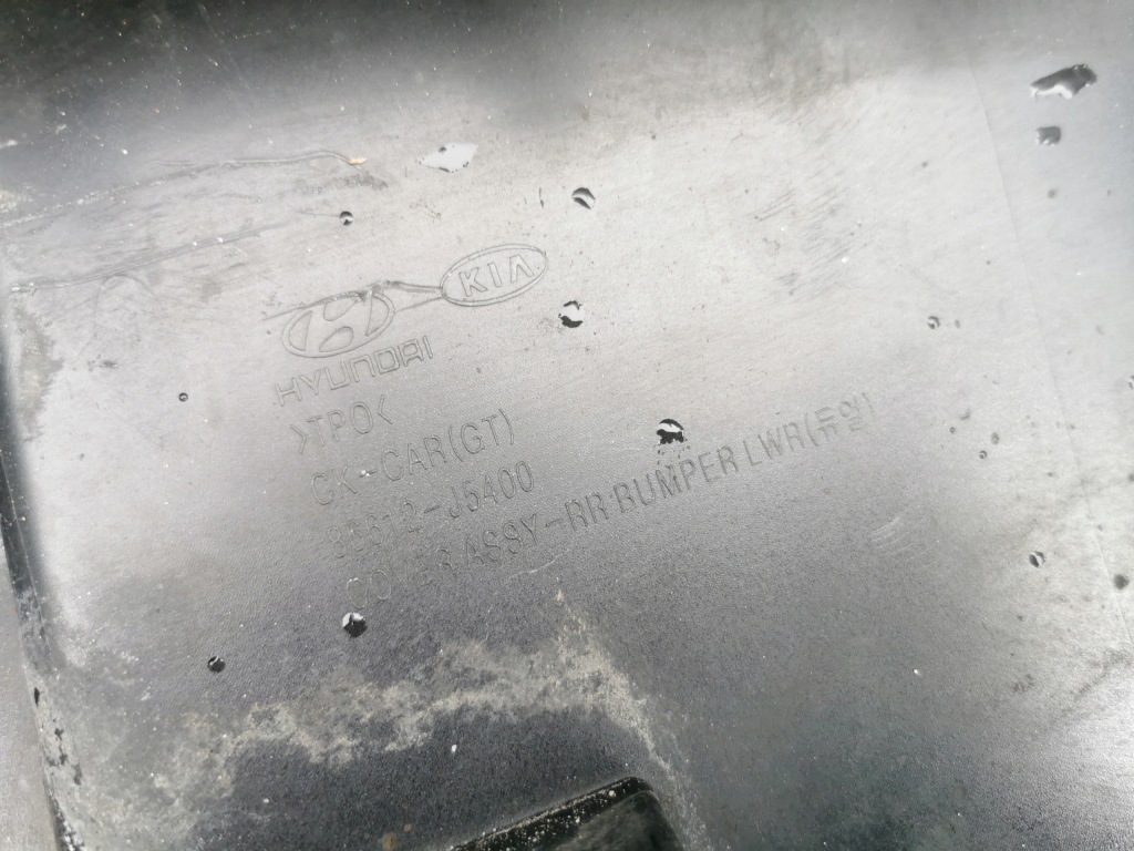 Бампер задний  задний kia stinger gt 17- 86611-j5300 86612-j5400 Оригинал