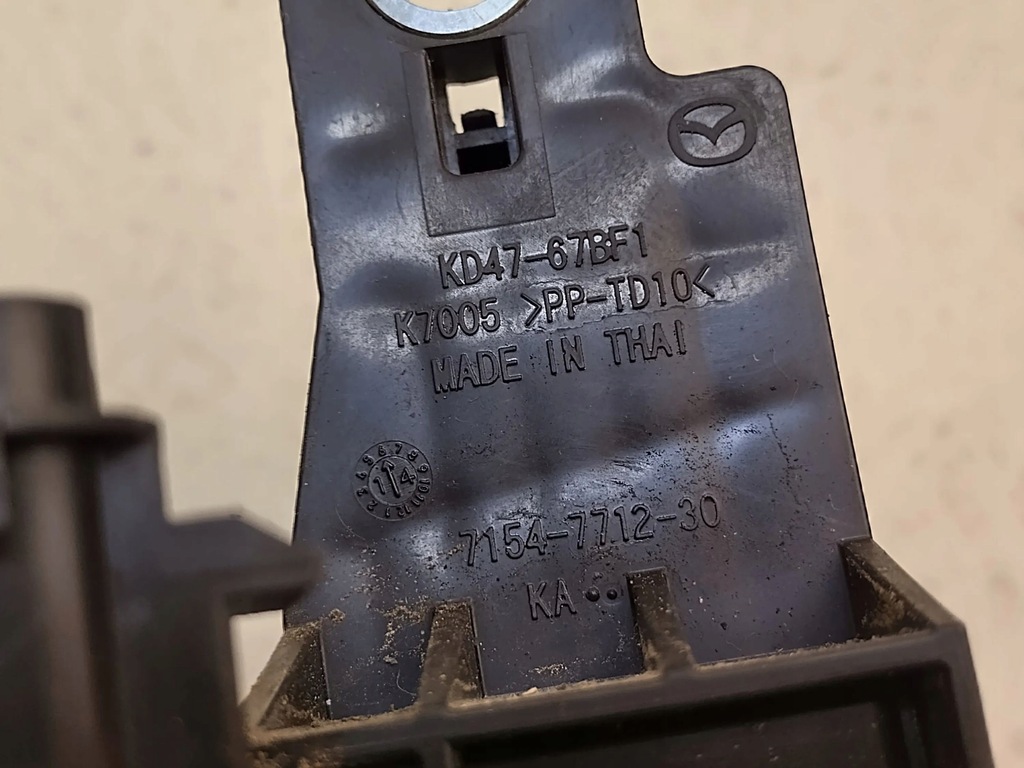 фото №6, Mazda cx-5 1 i 12-17 2.2 skyactiv-d коробка предохранителей модуль bcm