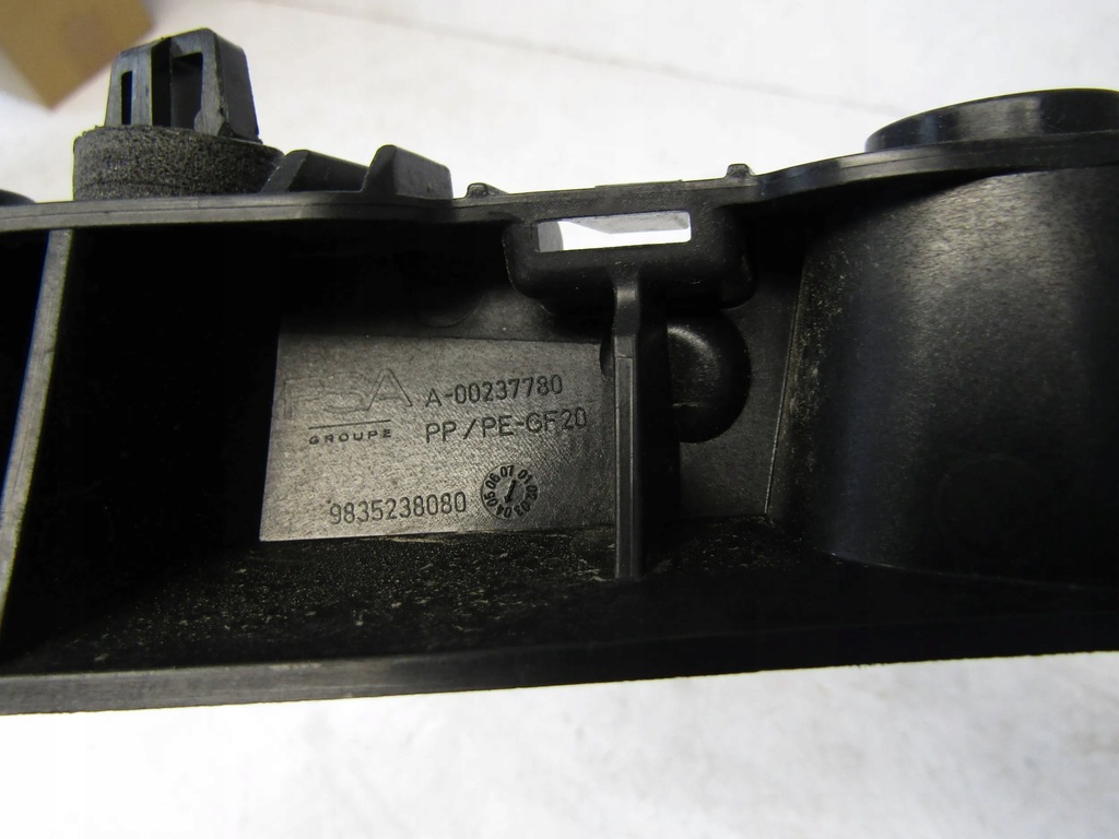 фото №9, Opel mokka ii b напрямна бампера лівий задня