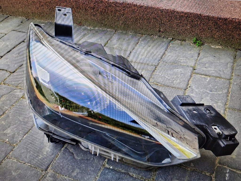 фото №1, Mazda cx-3 права лампа full led оригінал europa