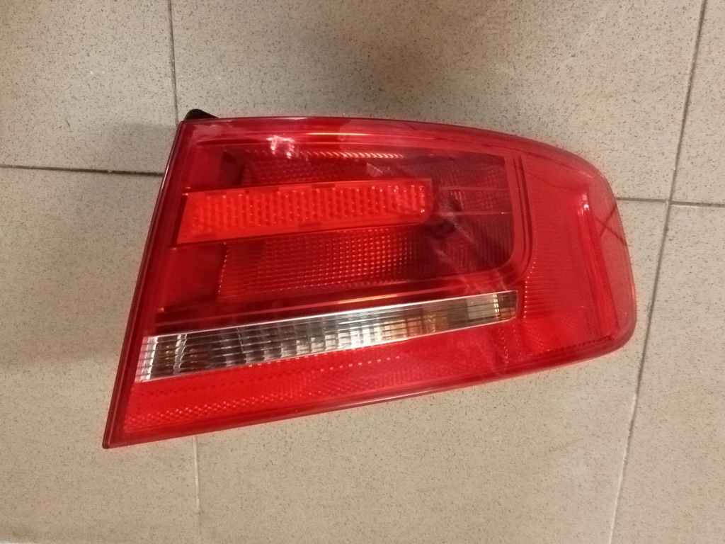 фото №1, Audi a4 b8 07-11 лампа права задня sedan