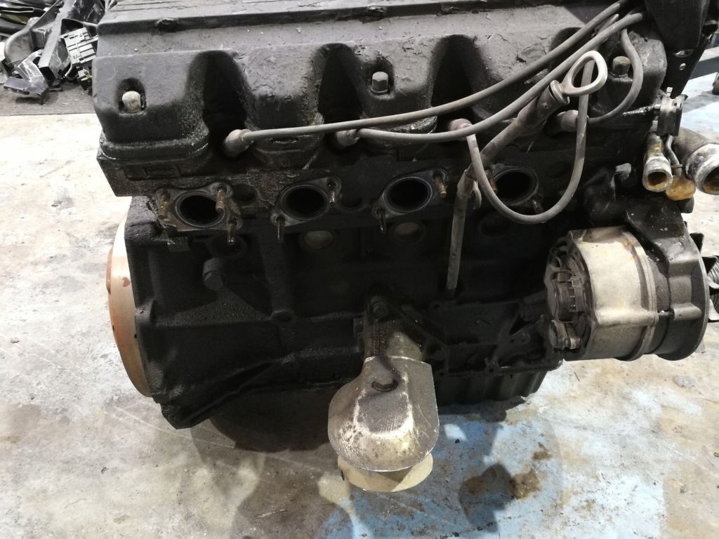 Двигун 1.8 b m102910 комплектний  mercedes w201 190e 2 Недорого