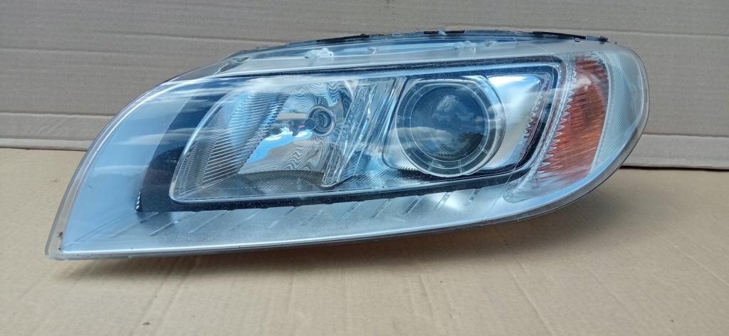 Купити Volvo xc70 v70 s80 фара ліва перед передня ксенон led 31420013