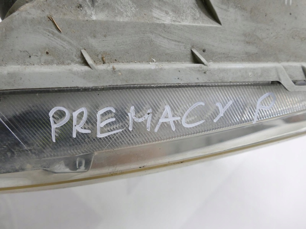 фото №9, Mazda premacy lift лампа правий перед права