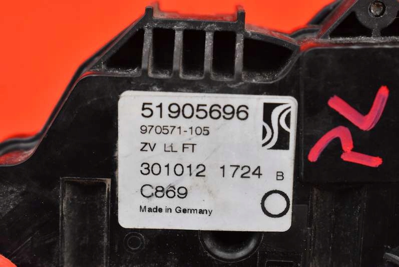 Замок дверь левый перед передний eu 51905696 fiat grande punto evo 12-18 с Разборки