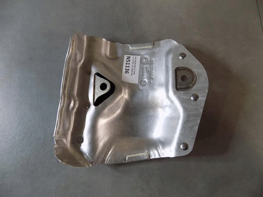 фото №1, Vw passat b8 защита тепловая 05e253041f