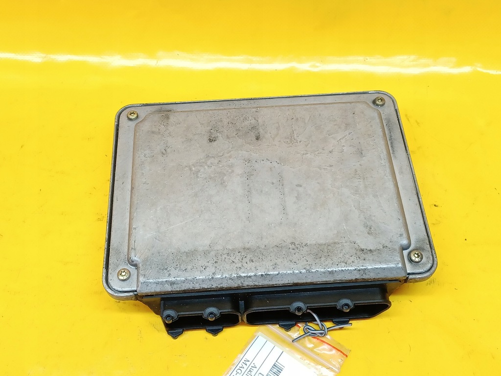 фото №7, Бортовий комп'ютер двигуна audi a3 8l 1,8b 06a906018c