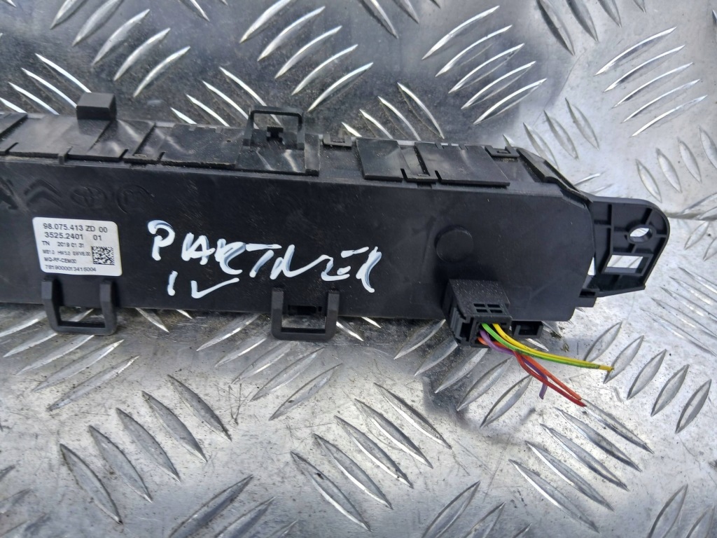 фото №8, Peugeot partner iv панель кондиционера обдув 98075413zd