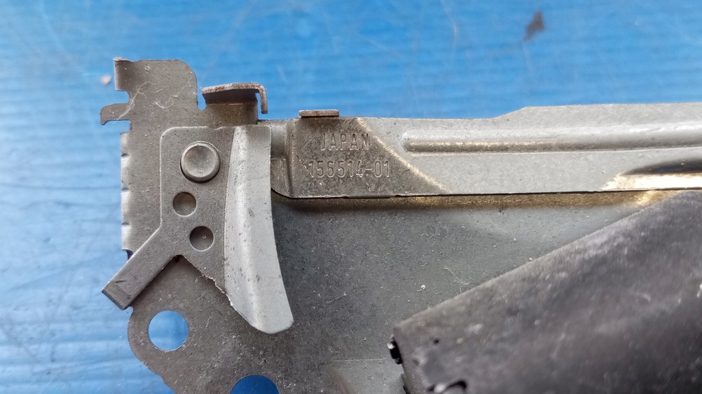 фото №10, Моторчик корпус линзы лампы перед ксенон audi a6 c6 suzuki swift iv