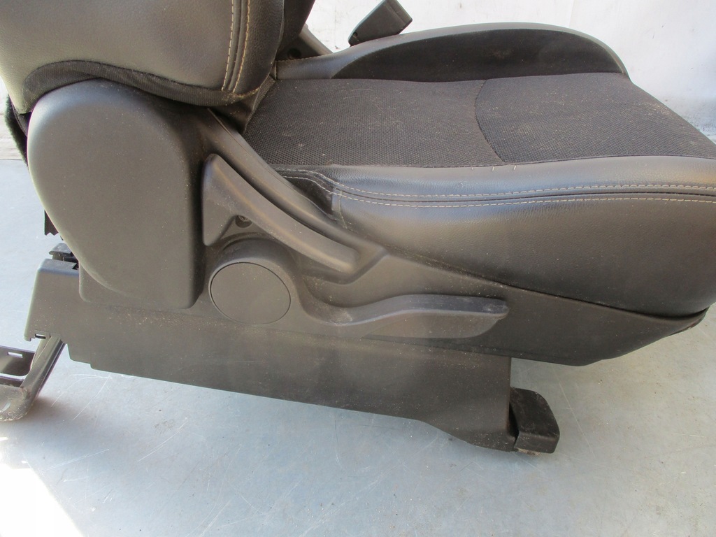 фото №9, Сидіння правий перед peugeot 4007