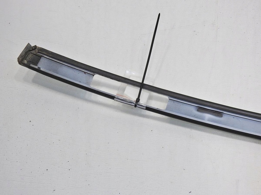 фото №7, Молдинг кровельная крыша левая 614-46 volvo v50 lift