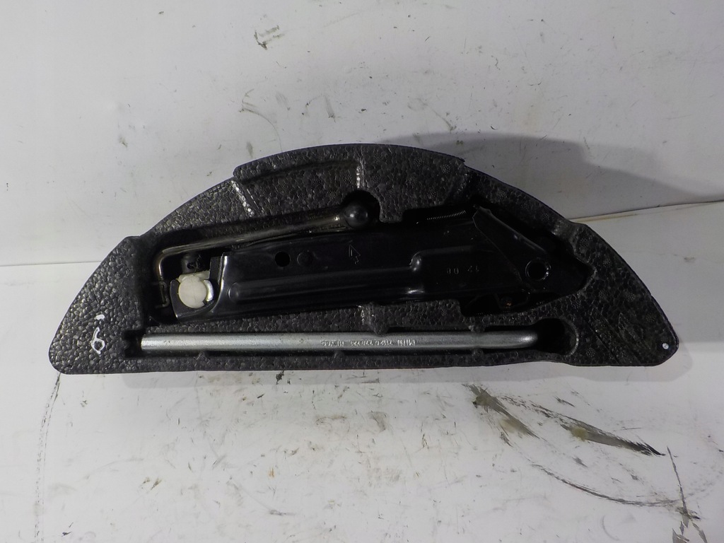 фото №1, Mini cooper r55 clubman набір ремонтний домкрат ключ do kół 17