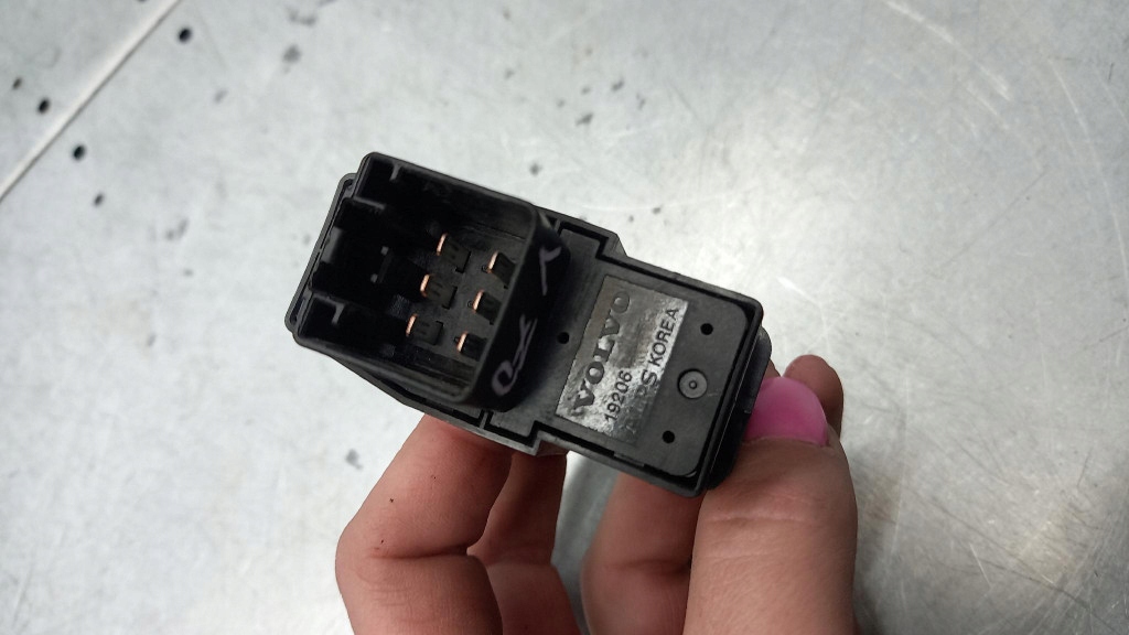 фото №5, Перемикач скло правий задня volvo v70 ii 04r 2.4d5 8685288