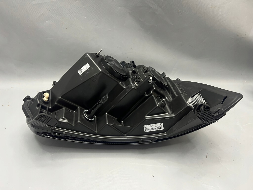 Лампа фара led комплектная левый перед renault master 4 iv 19- 260607867r Оригинал