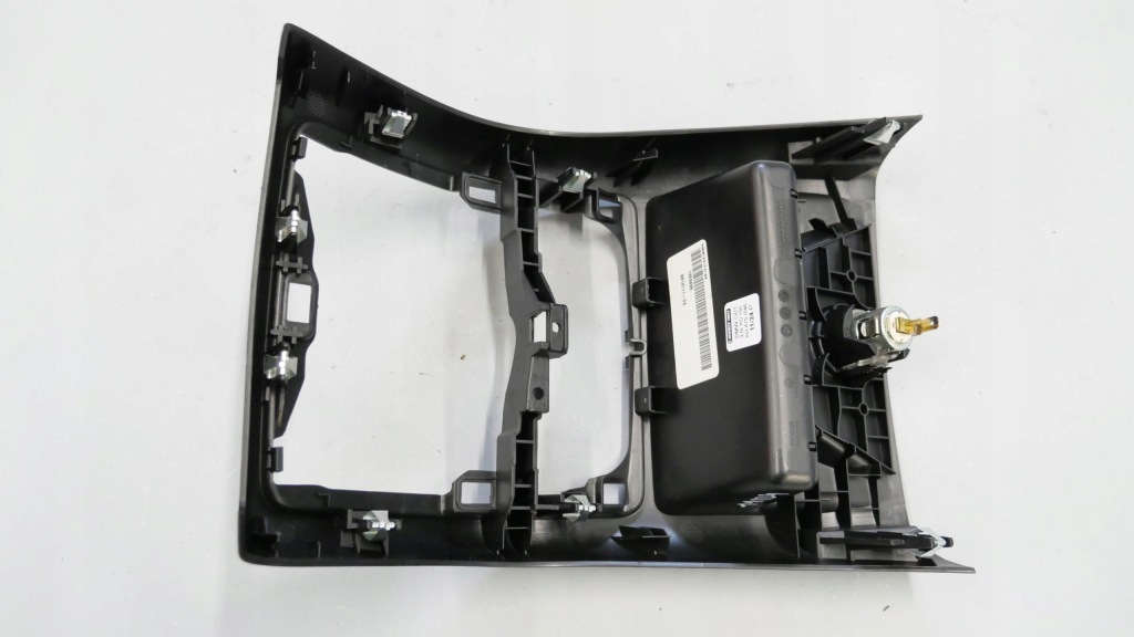 фото №8, Bmw x3 g01 x4 g02 защита консоли центральной задняя задняя 6813111