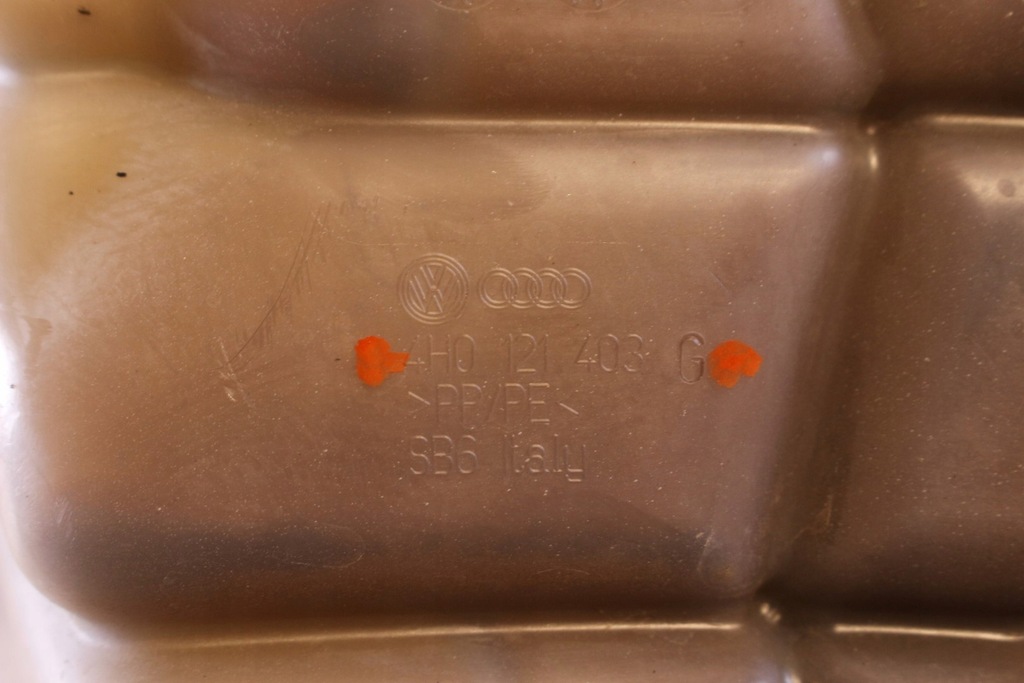 фото №6, Бачок расширительный 4h0121403g audi a8 d4 3.0