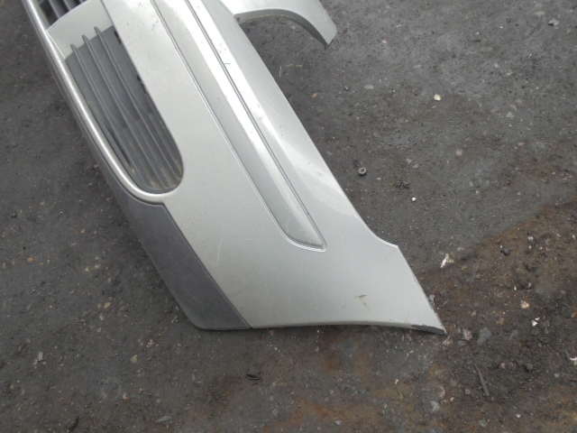 фото №11, Volvo v50 04-07 бампер перед передний решётка радиатора 30657005