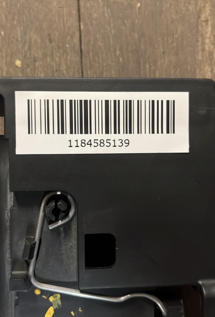 фото №9, Land rover discovery sport l550 направляющая лампы правый перед '00183541