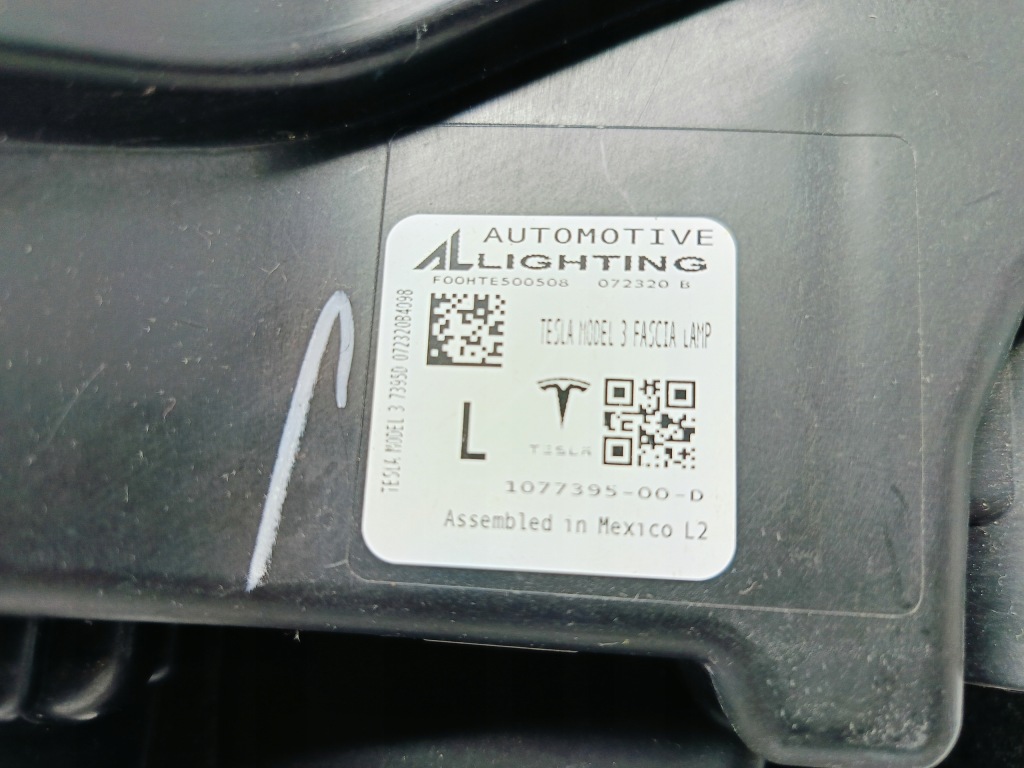 Tesla model 3 m3 17- протитуманна фара drl лівий фара протитуманна led 1077395-00-d в Україні