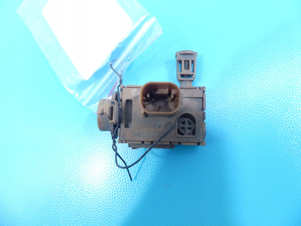 фото №7, Датчик якості повітря vw passat b8 3q0907643