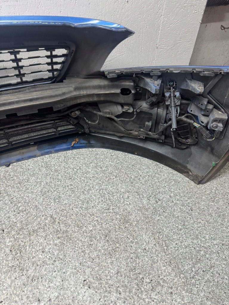 Kompletny бампер перед передний volvo v40 ii 2015-2019 720-16 r-design lift Оригинал