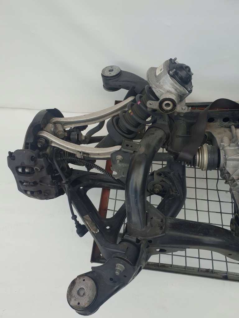 фото №13, Vw touareg ii 7p 10-18 підрамник міст привідний вал поворотний кулак важіль підвіска задня