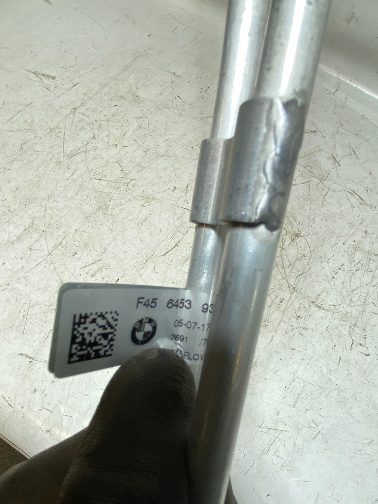 фото №6, Bmw 2 f45 f46 1.5b шланг кондиционера 17r. 9365381 9365382