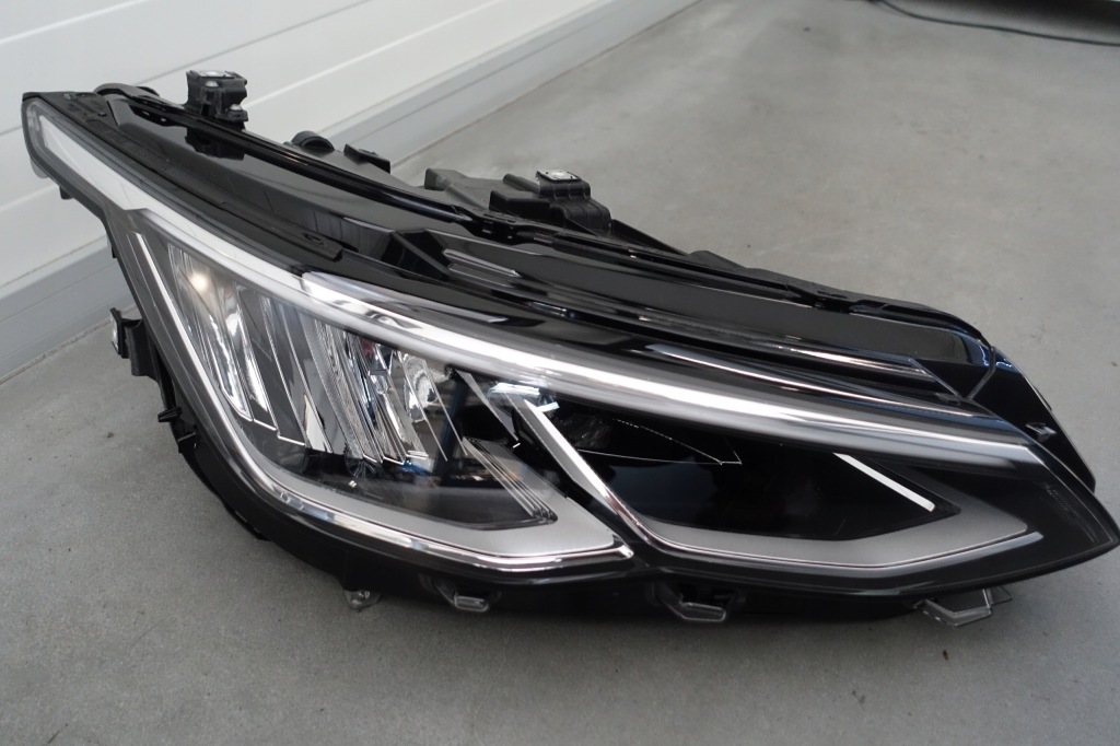 фото №1, Vw golf viii 5d hb full led лампа фара правый правая перед комплектная